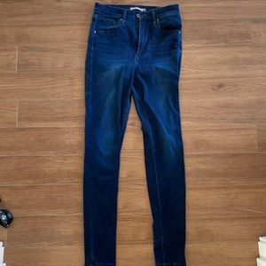 Levi Skinny jeans